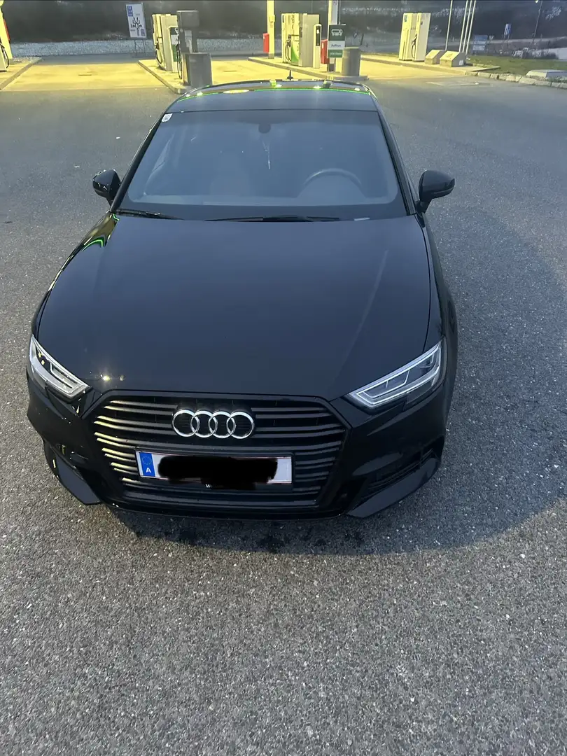 Audi A3 30 TFSI Limousine design - 1