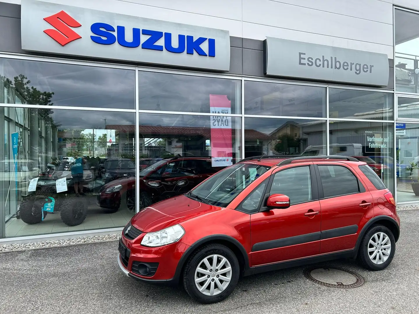 Suzuki SX4 1.6 VVT 4x2 Classic Comfort AHK 1.6 Benziner Rouge - 2