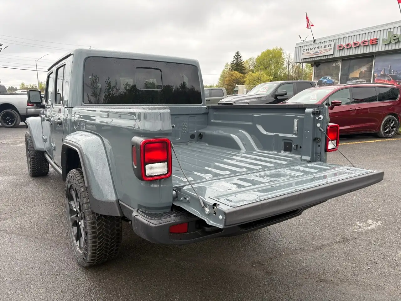 Jeep Gladiator снимка Jeep Gladiator