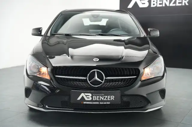 Mercedes-Benz Cla view 2