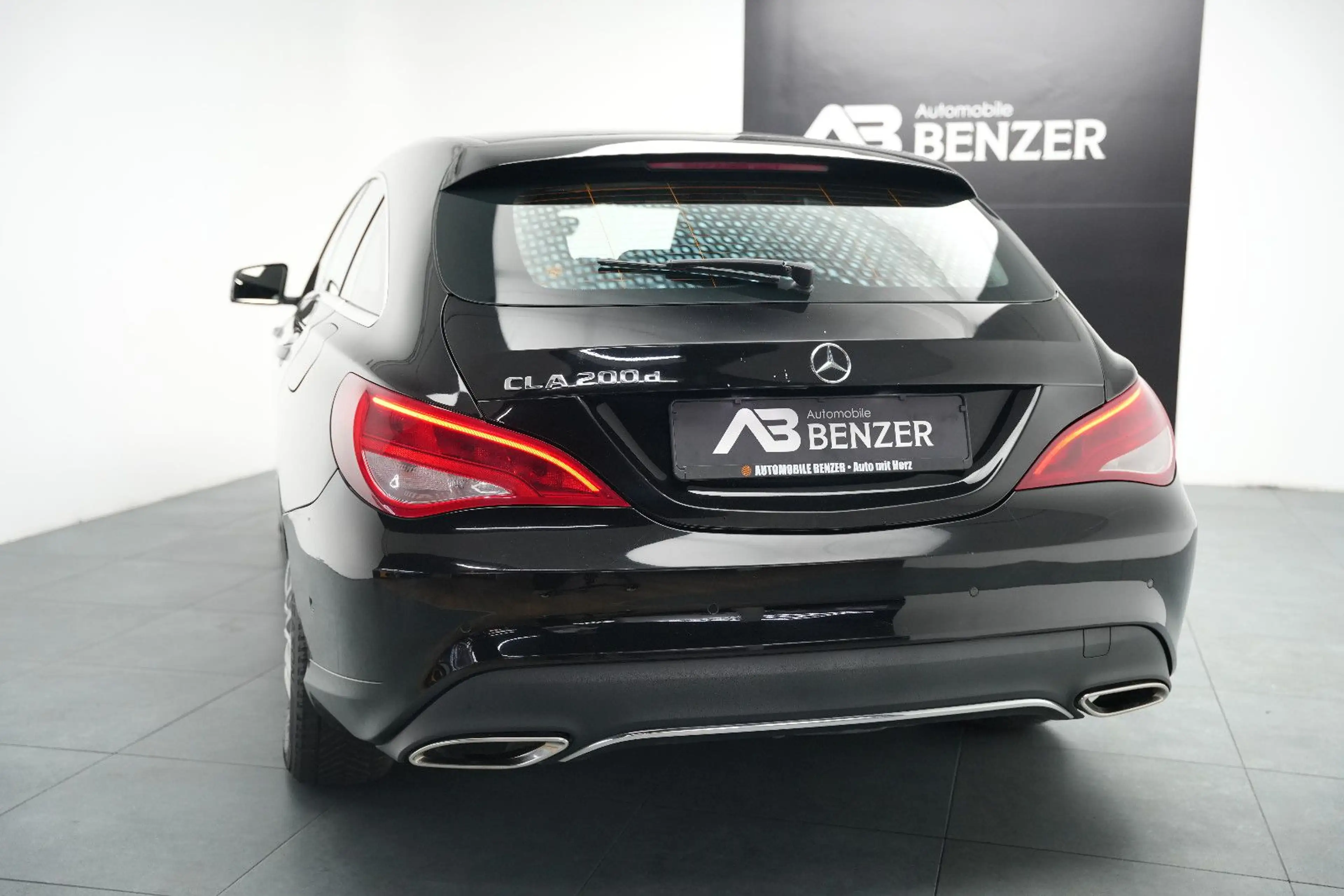 Mercedes-Benz CLA 200 d *AutomatiK*R-Kamera*LED*SHZ — photo 8