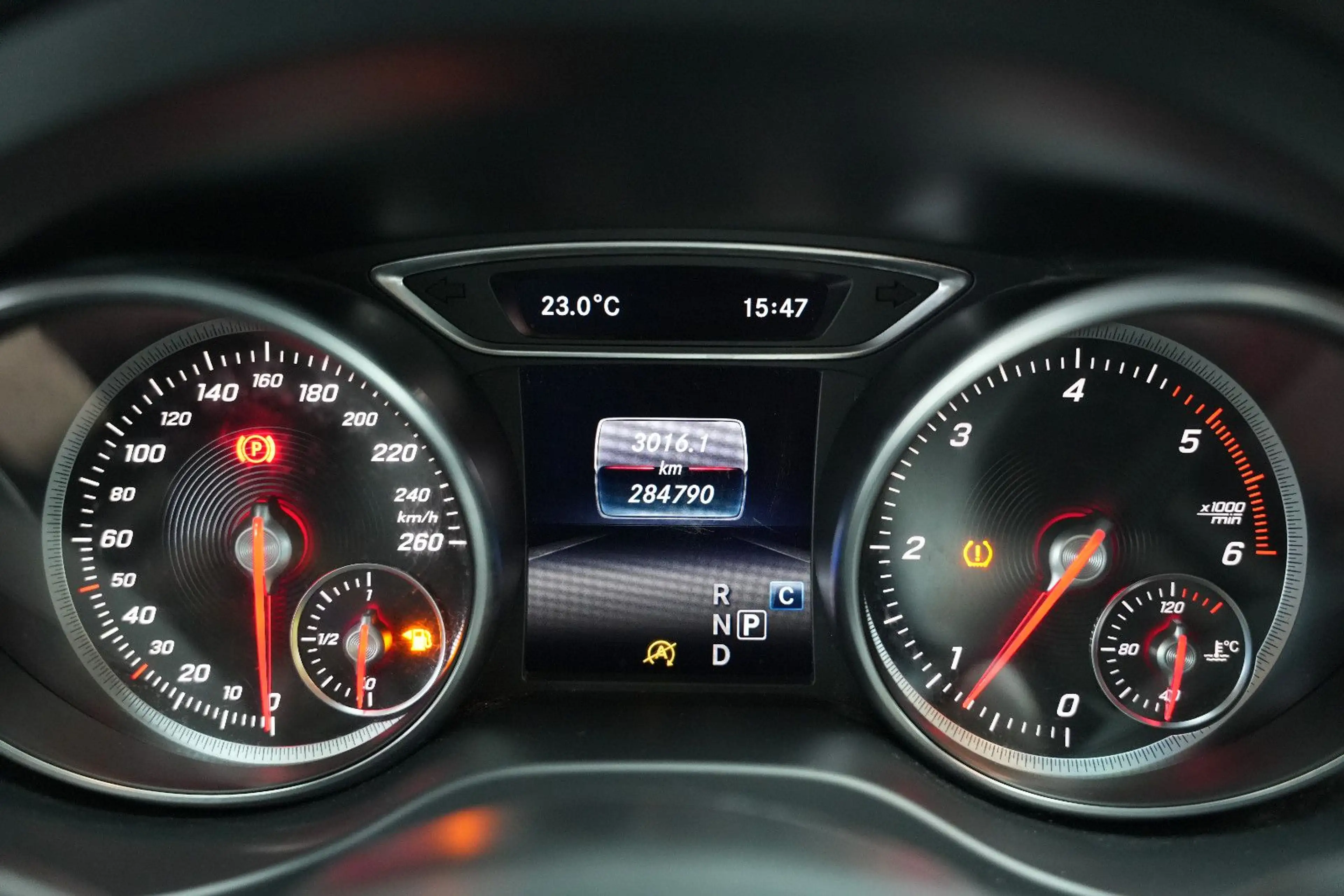 Mercedes-Benz CLA 200 d *AutomatiK*R-Kamera*LED*SHZ — photo 15