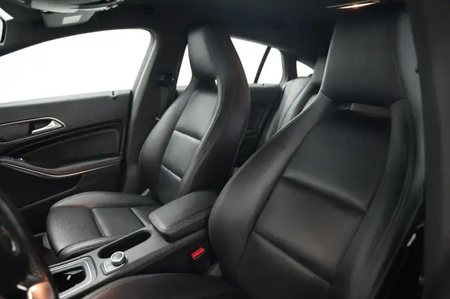 Mercedes-Benz Cla view 12