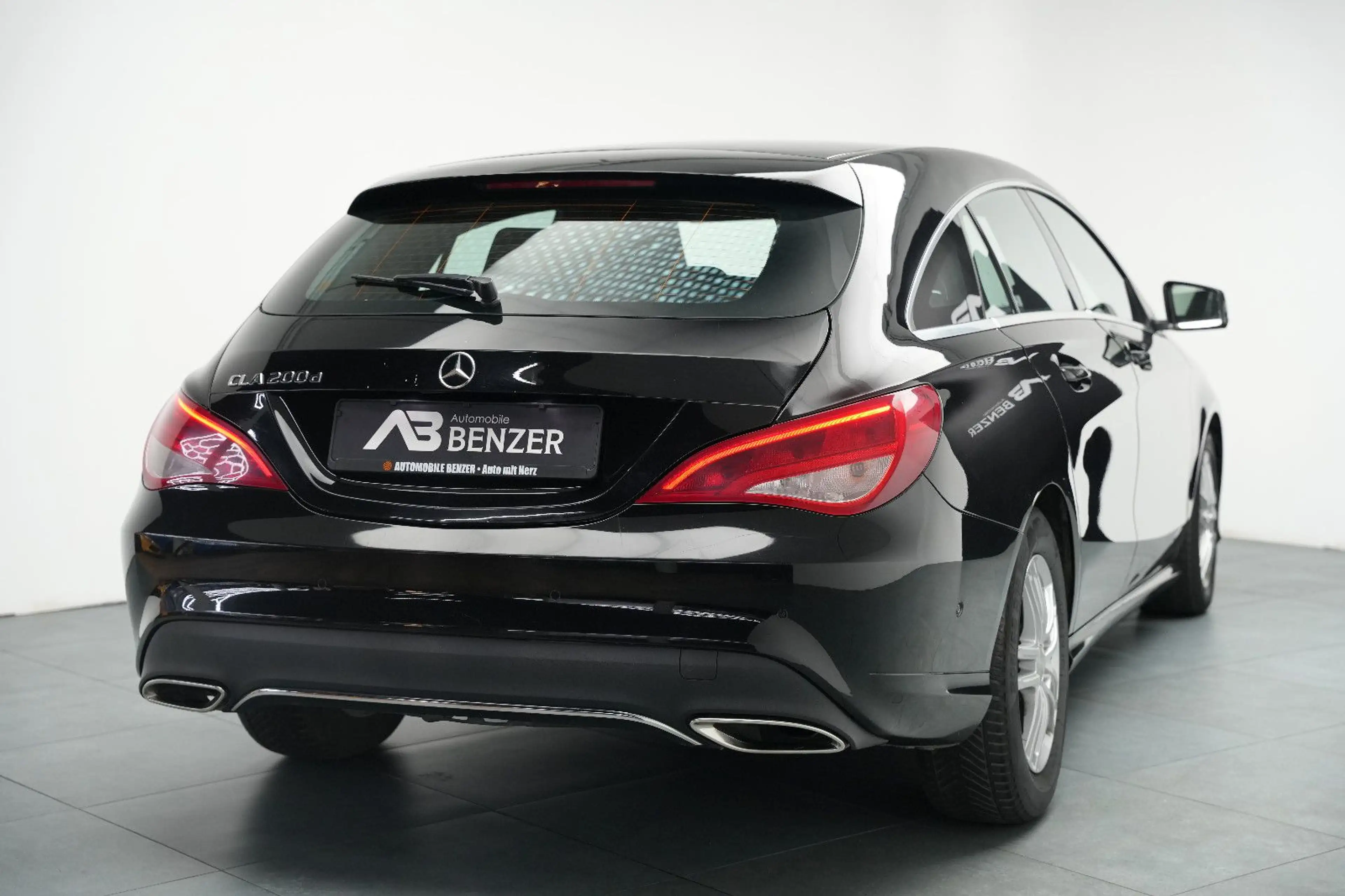 Mercedes-Benz CLA 200 d *AutomatiK*R-Kamera*LED*SHZ — photo 9