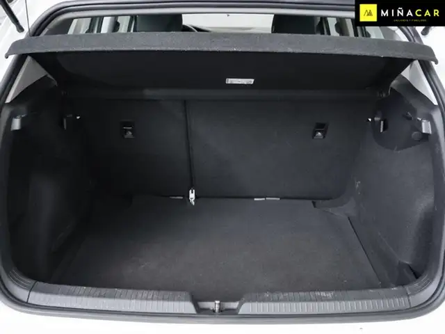 Volkswagen Golf view 24