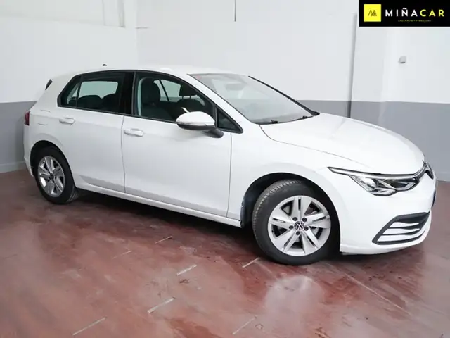 Volkswagen Golf view 2