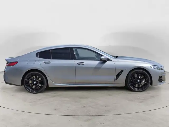 BMW 8 Series view 5
