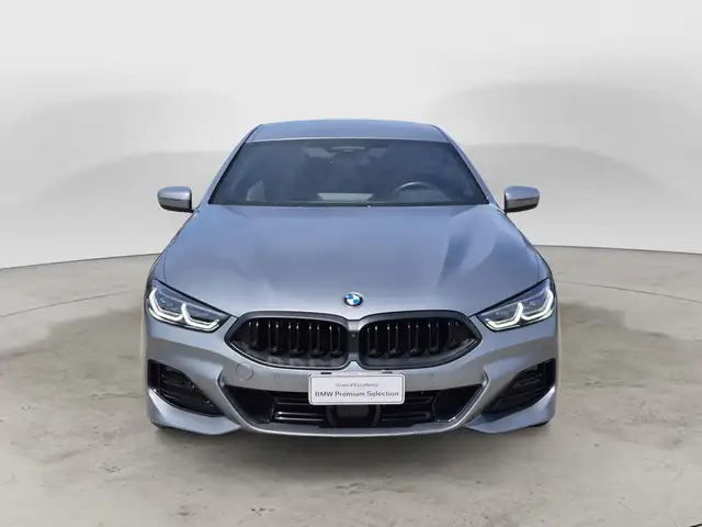 BMW 8 Series view 2