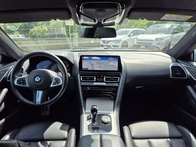 BMW 8 Series view 8