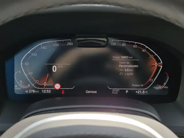 BMW 8 Series view 14