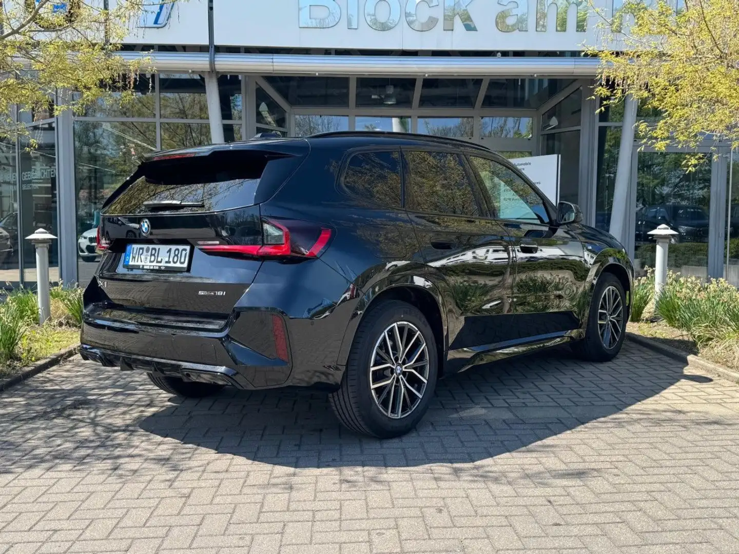 BMW X1 SDRIVE18I Sportpaket Bluetooth HUD Navi LED PDC Negro - 2