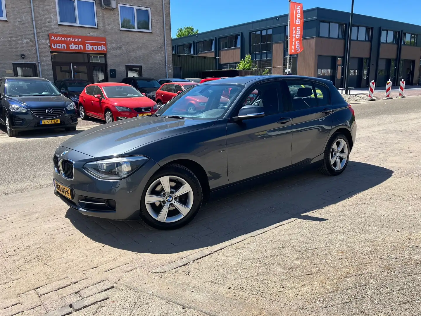 BMW 116 116 116i Business+ Grijs - 2
