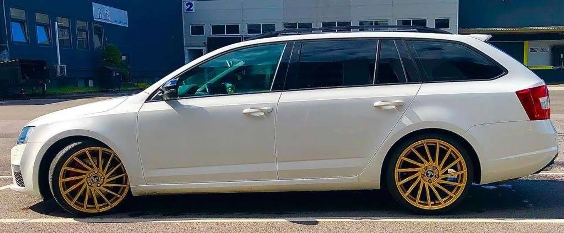 Skoda Octavia Octavia Combi RS 2,0 TDI Green tec RS Weiß - 1