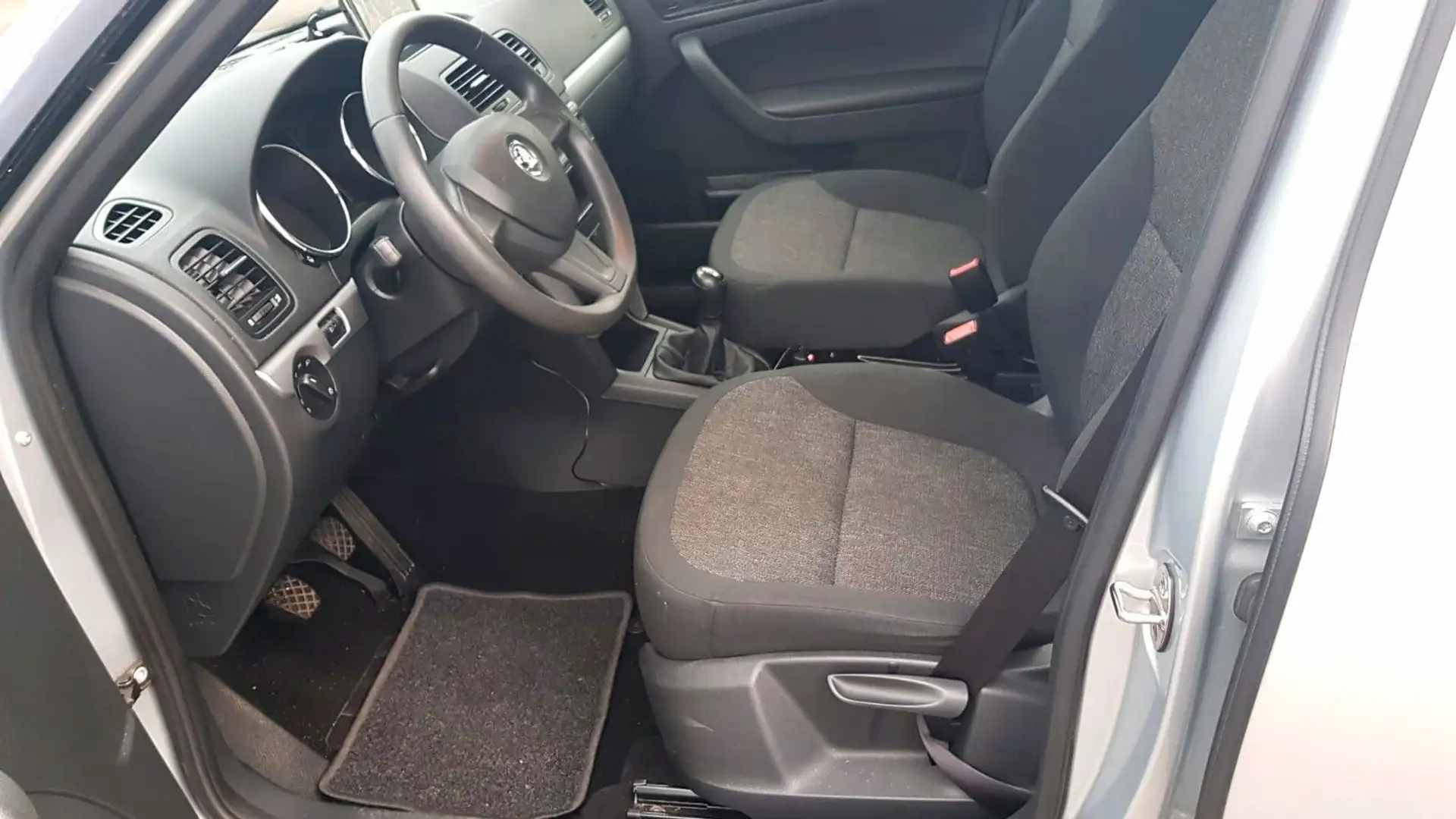 Skoda Yeti Active Outdoor.Klima.Navi.Kamera. Silber - 2