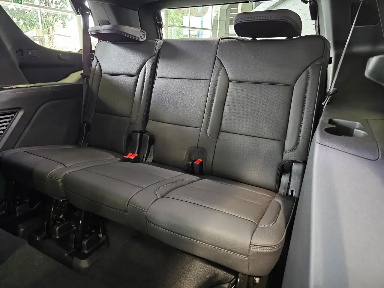 GMC Yukon снимка GMC Yukon