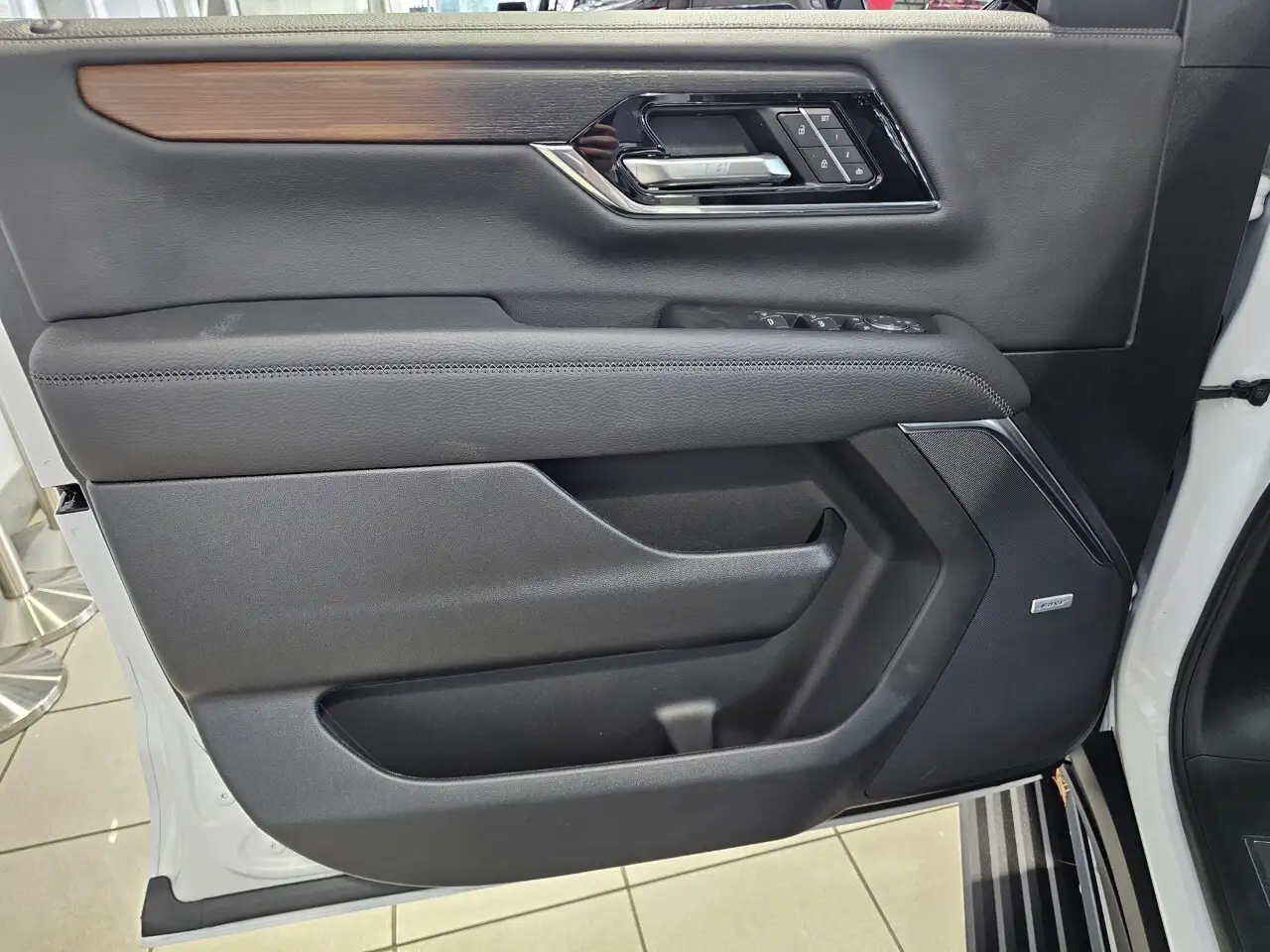 GMC Yukon снимка GMC Yukon
