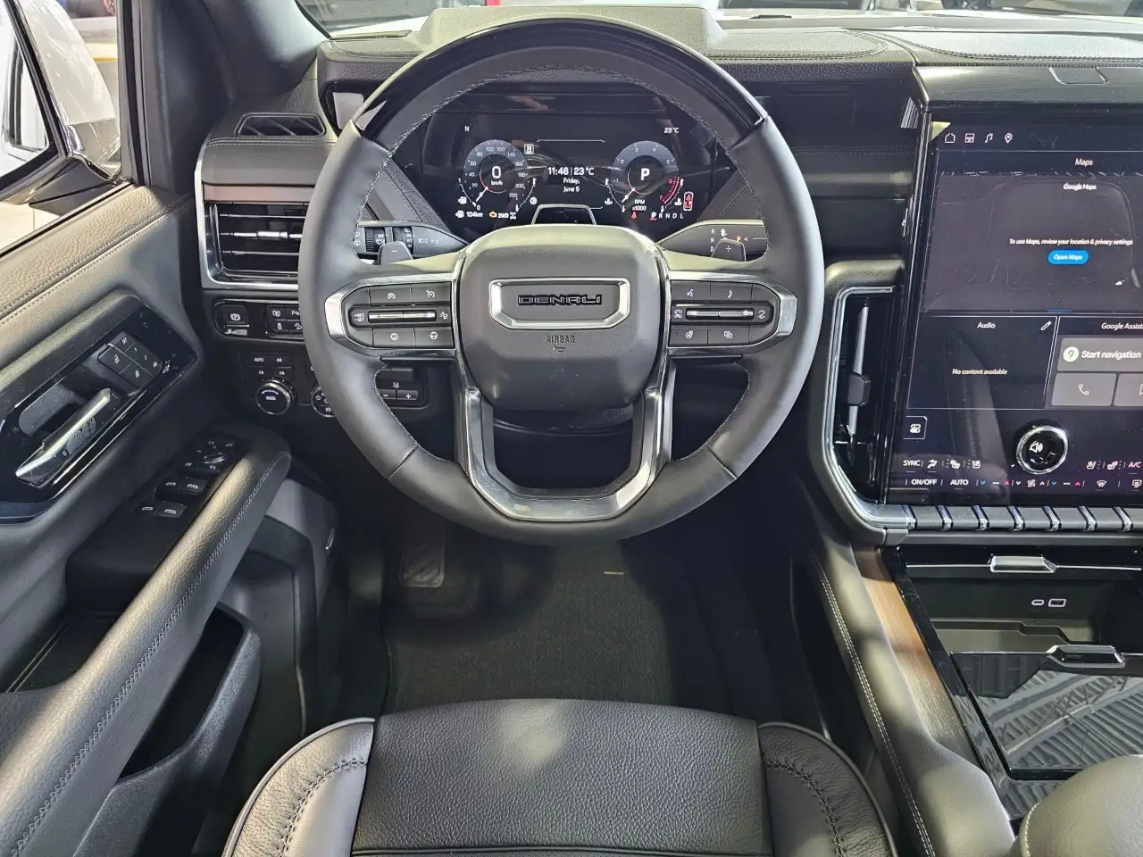 GMC Yukon снимка GMC Yukon