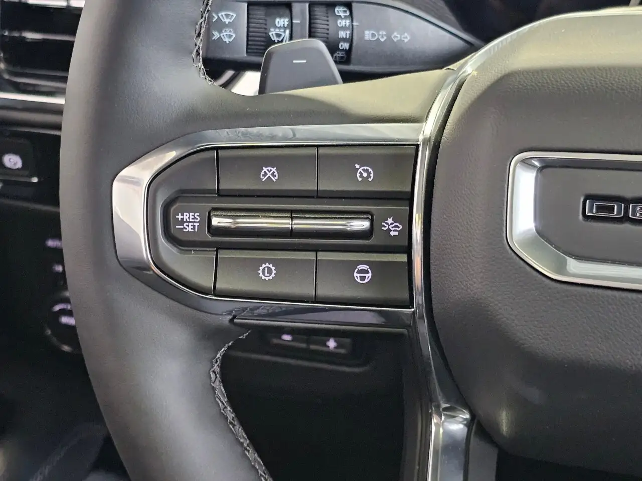 GMC Yukon снимка GMC Yukon