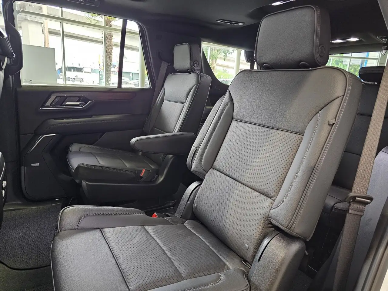 GMC Yukon снимка GMC Yukon