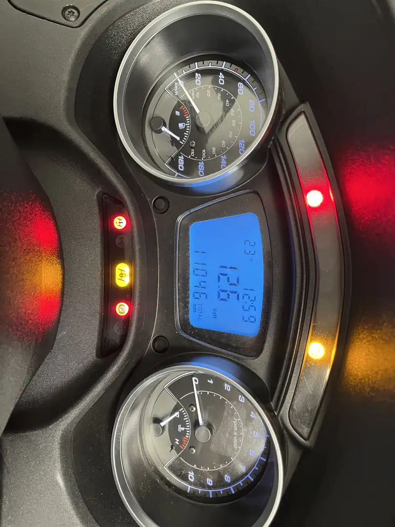 Piaggio MP3 500 LT Zwart - 2