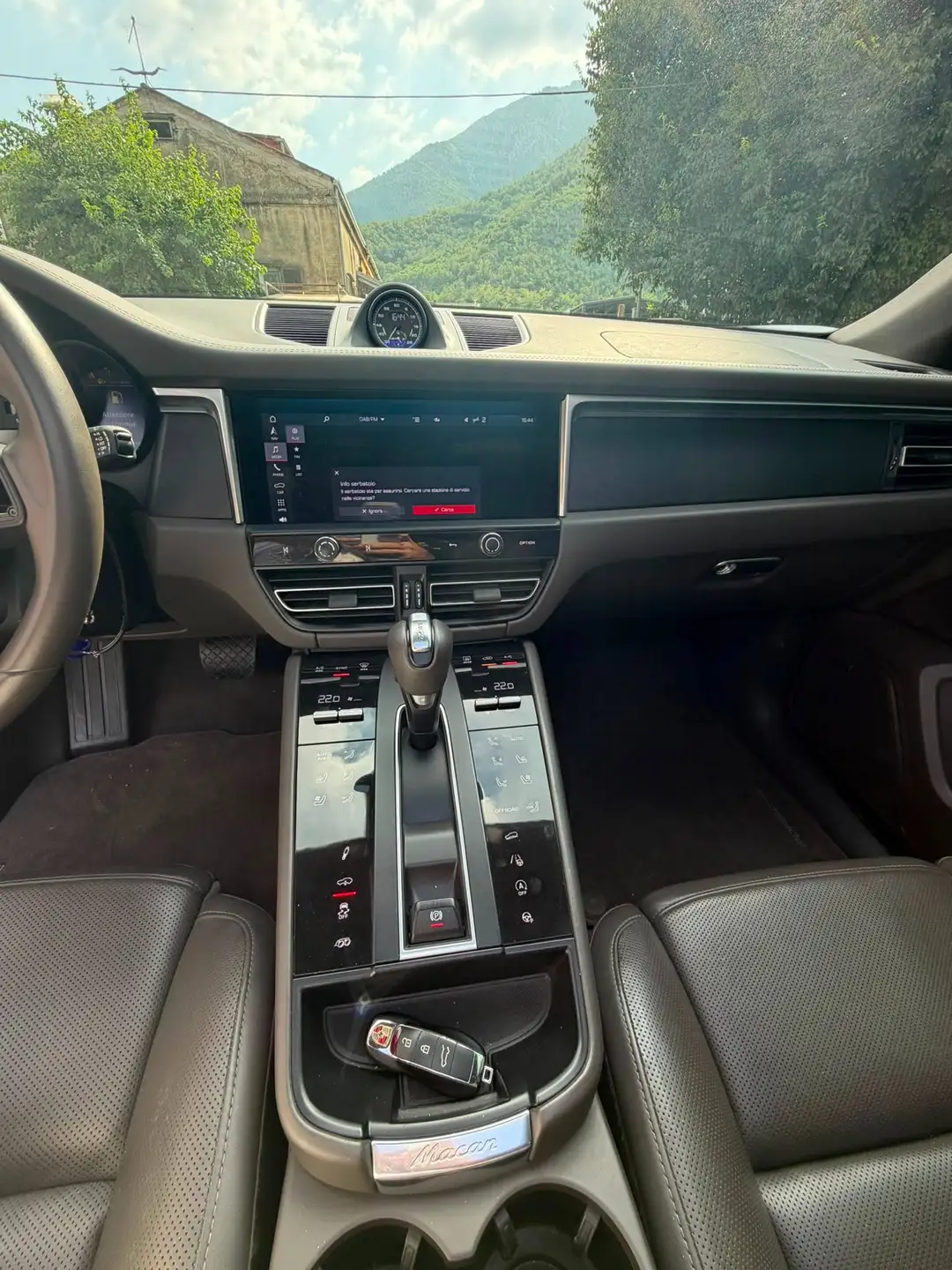 Porsche Macan 2022 화이트 사진 6