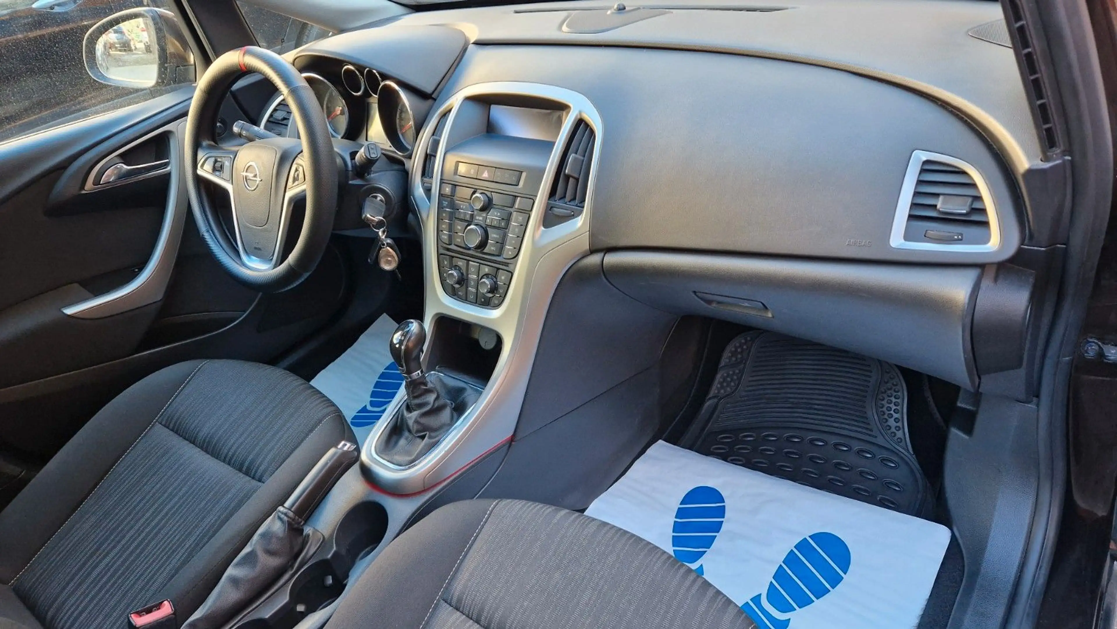 Opel Astra J Sports Tourer Design Edition, 2 Hand — photo 10