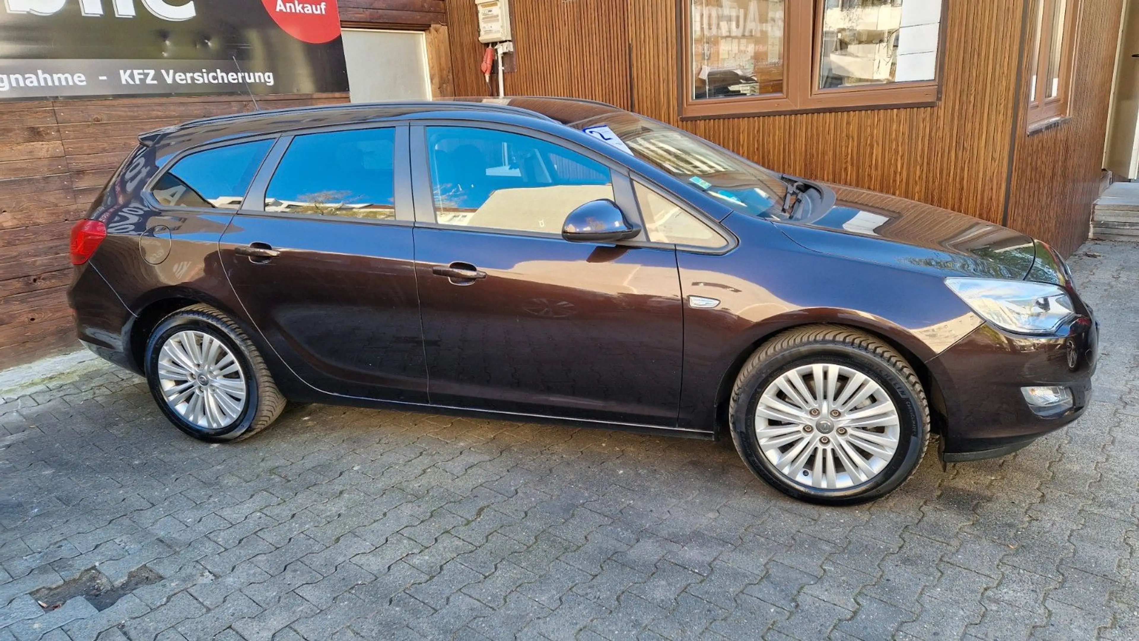 Opel Astra J Sports Tourer Design Edition, 2 Hand — photo 3