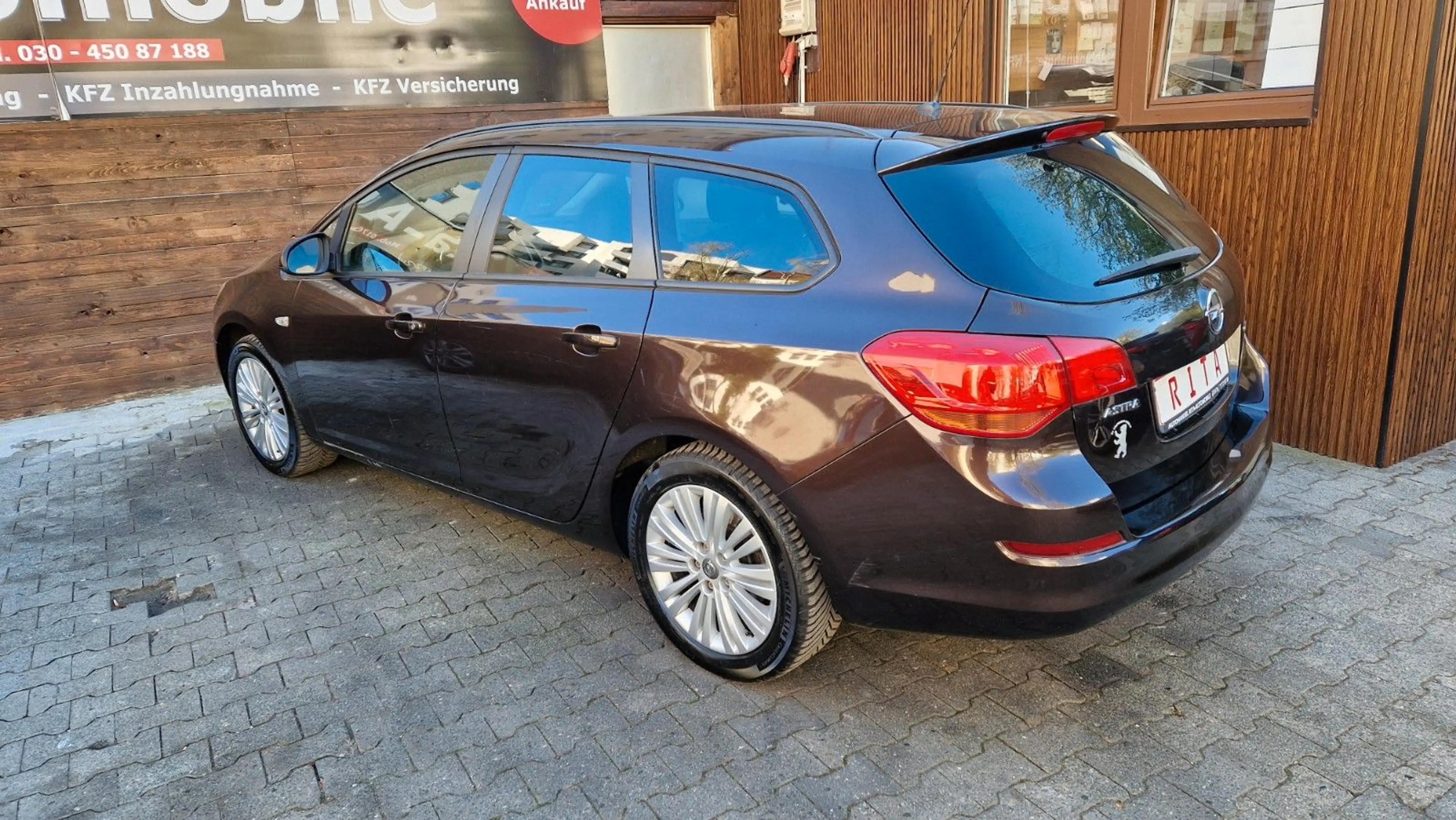 Opel Astra J Sports Tourer Design Edition, 2 Hand — photo 5