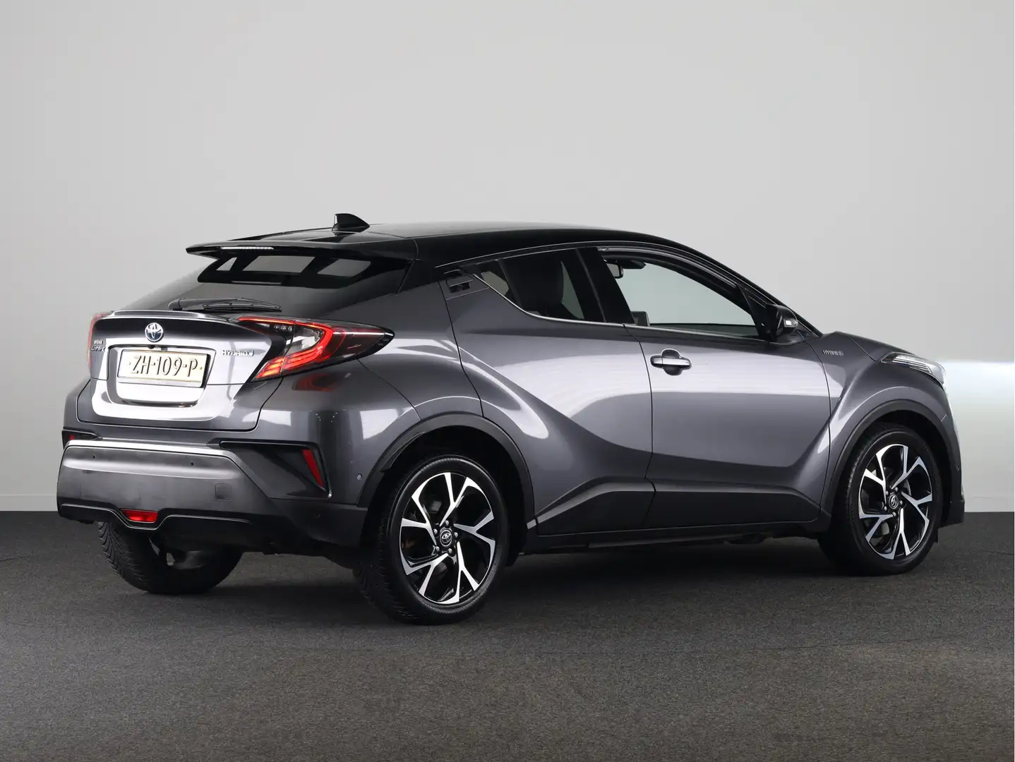 Toyota C-HR 1.8 Hybrid Style Ultimate | NL-Auto | Lederen bekl Gris - 2