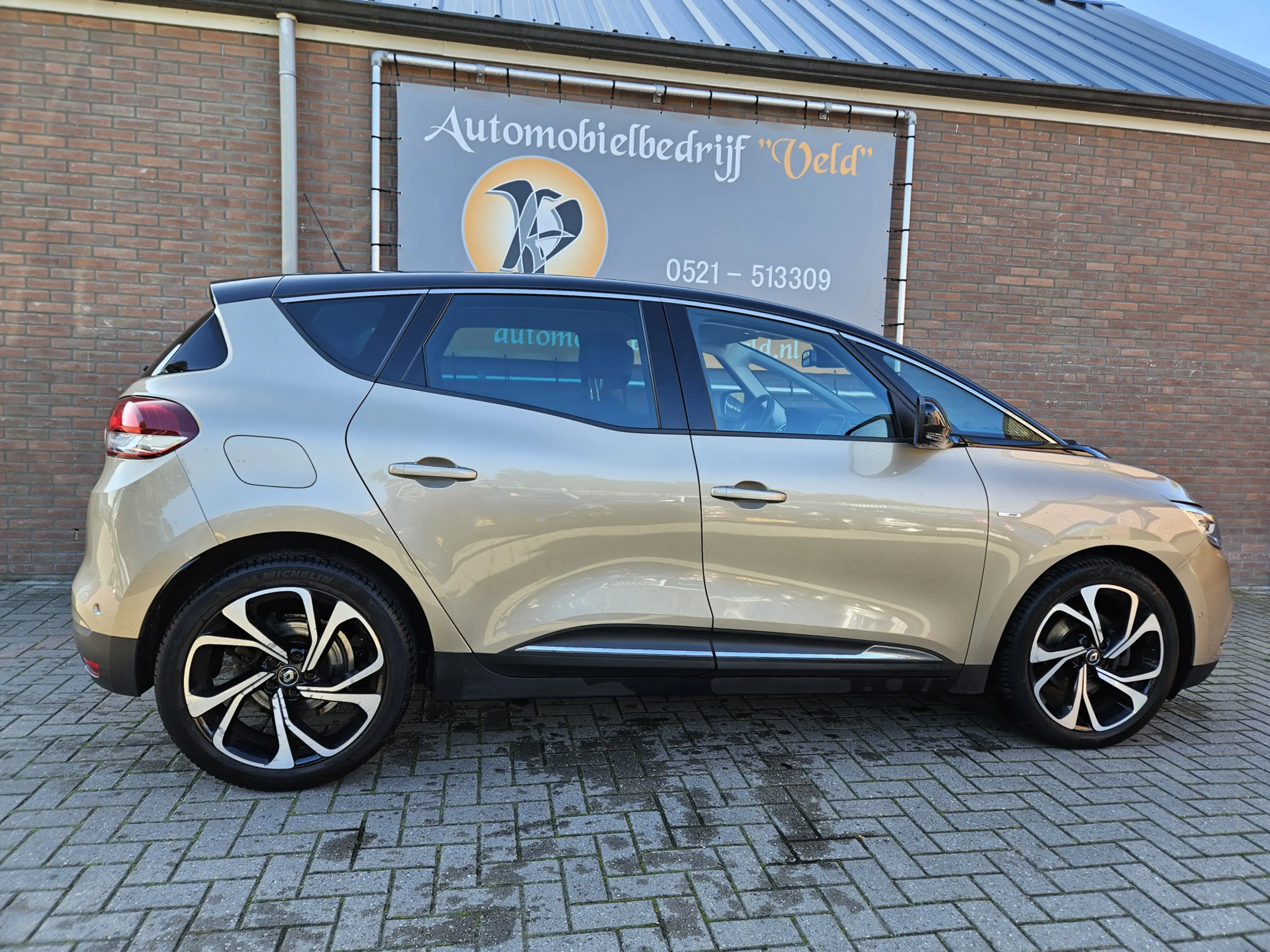 Renault Scenic 1.3 TCe Bose (motor probleem) — photo 31