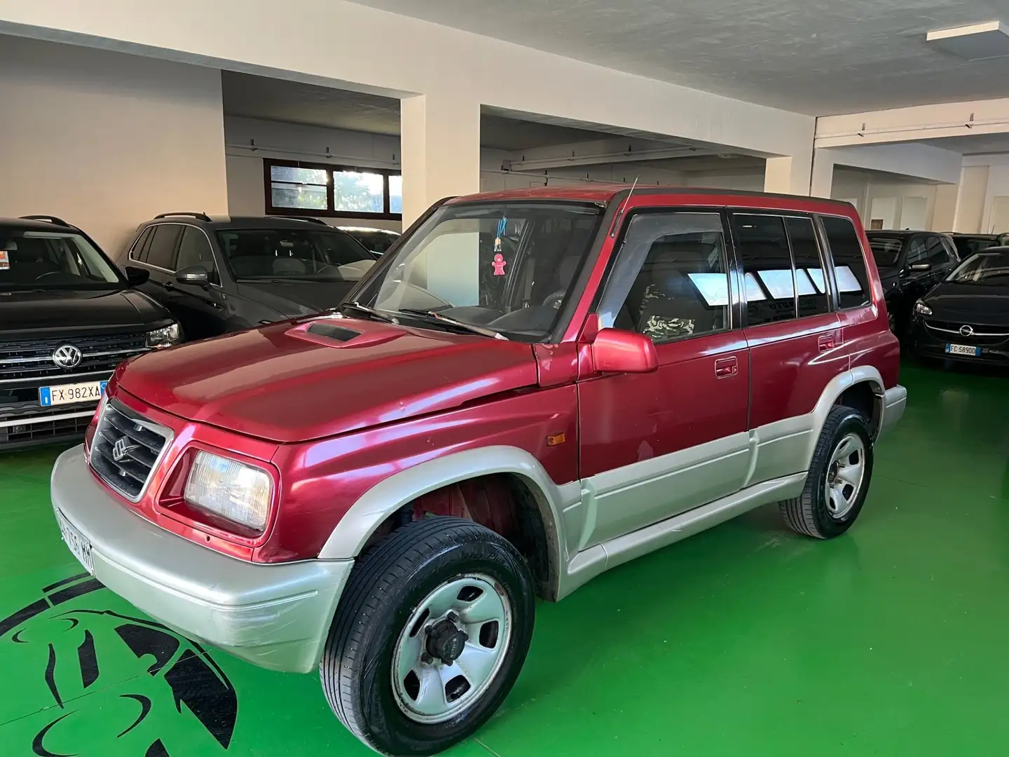 Suzuki Vitara Suzuki Vitara 2.0i V6 24V cat S.W. JLX P.Pack Rojo - 2