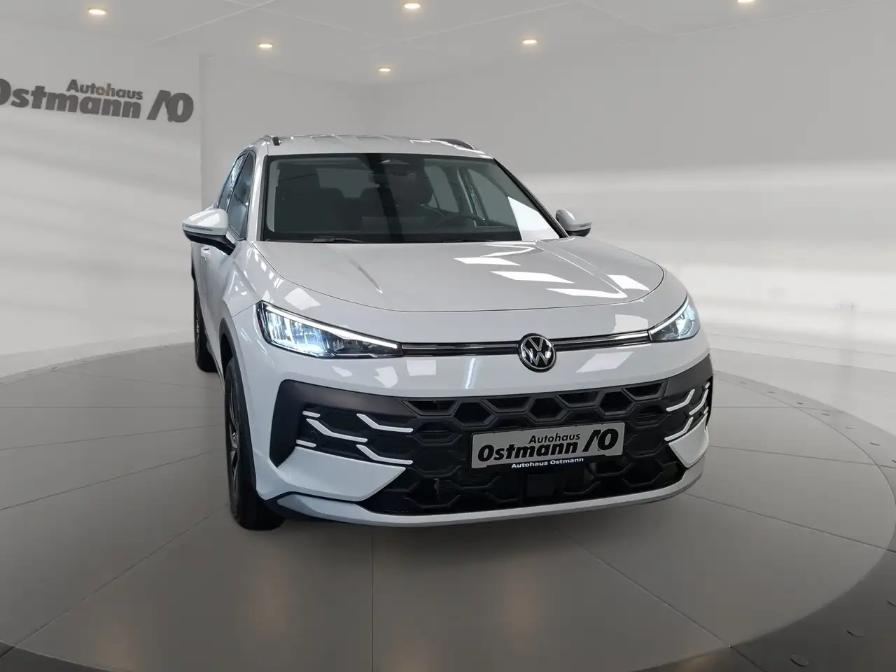 Volkswagen T-Roc 1.5 eTSI ACC AHK AUT DynLicht 4