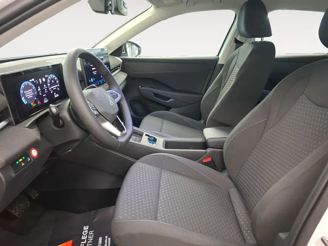 Volkswagen T-Roc 1.5 eTSI ACC AHK AUT DynLicht 6