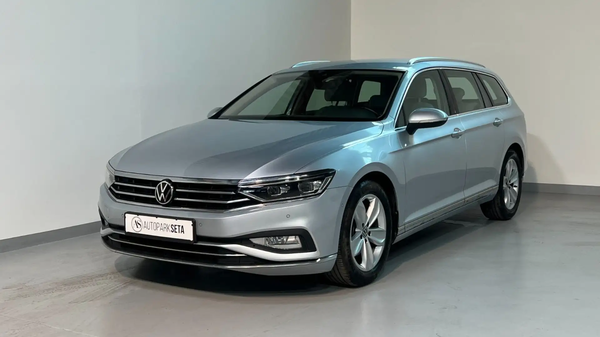 Volkswagen Passat Variant Passat 2.0TDI DSG Var. Eleg. KAM*SIDE*AHK*MATRIX Silber - 1