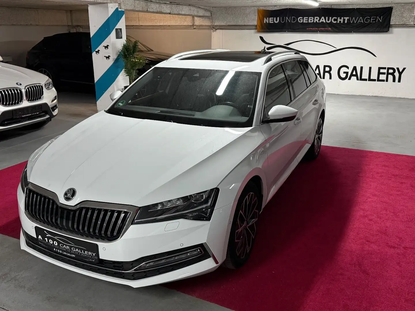 Skoda Superb Combi L&K*Panorama*AppleCar*Cam*1H Blanc - 2