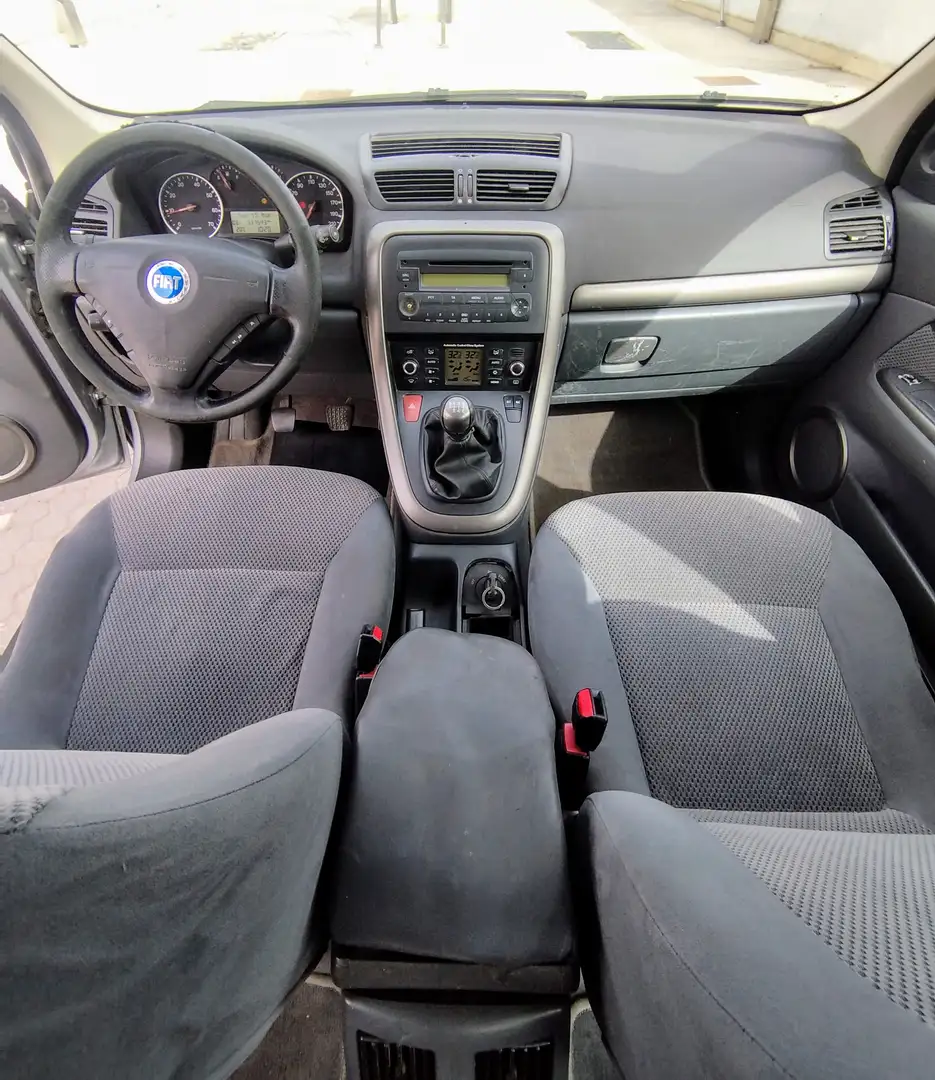 Fiat Croma Croma+II+2006+1.9+mjt+8v+Emotion Stříbrná - 2