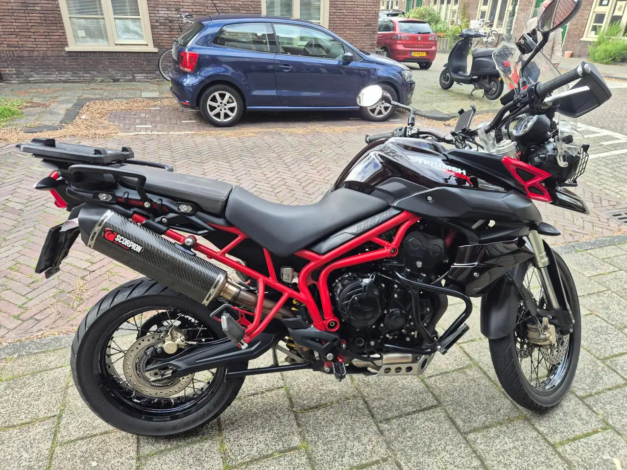 Triumph Tiger 800