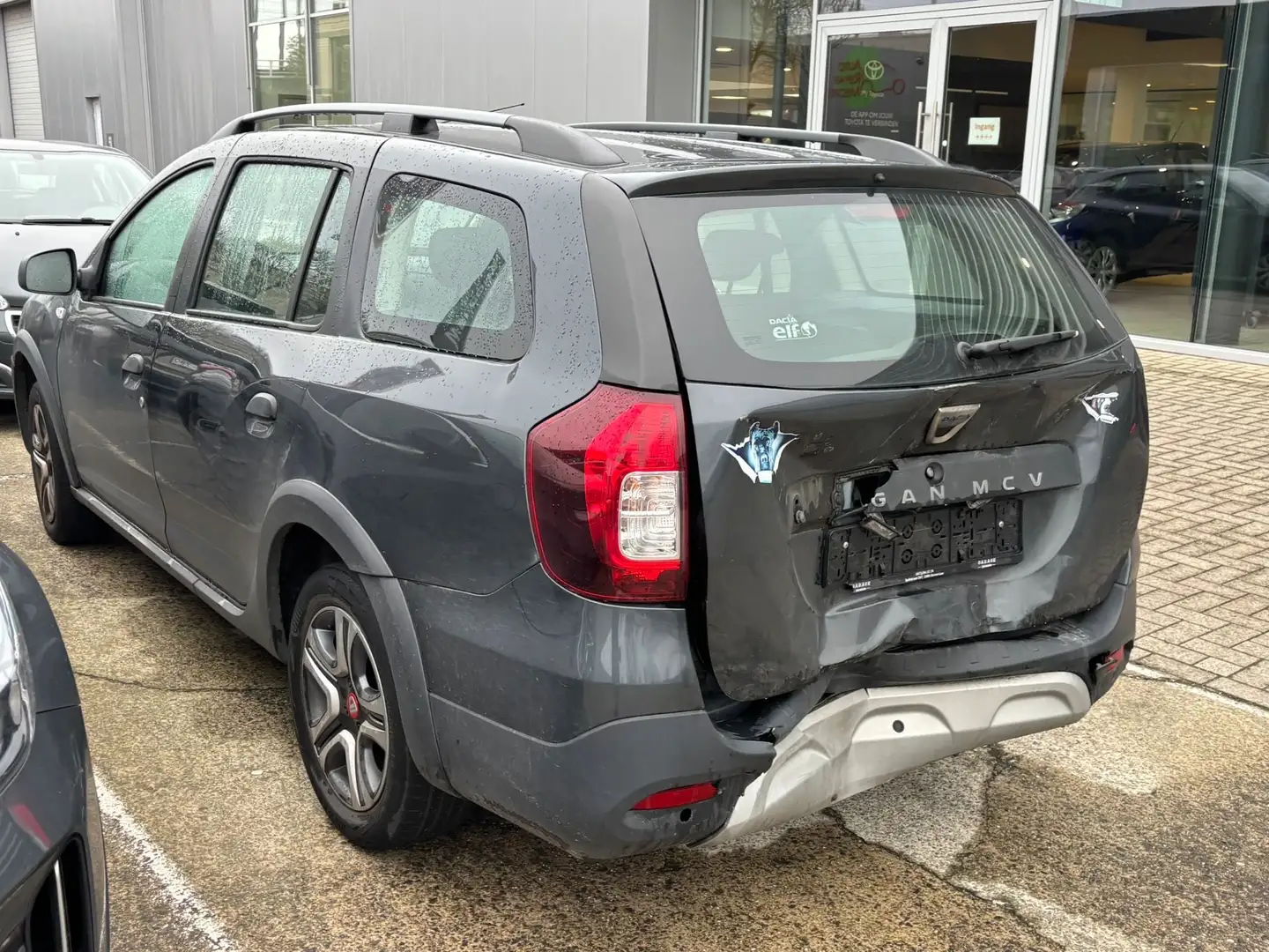 Dacia Logan MCV 0.9 TCe Essential (EU6.2) 86000km accidenté Noir - 1