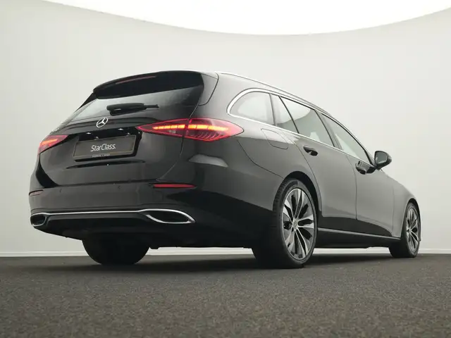 Mercedes-Benz C-Class view 11