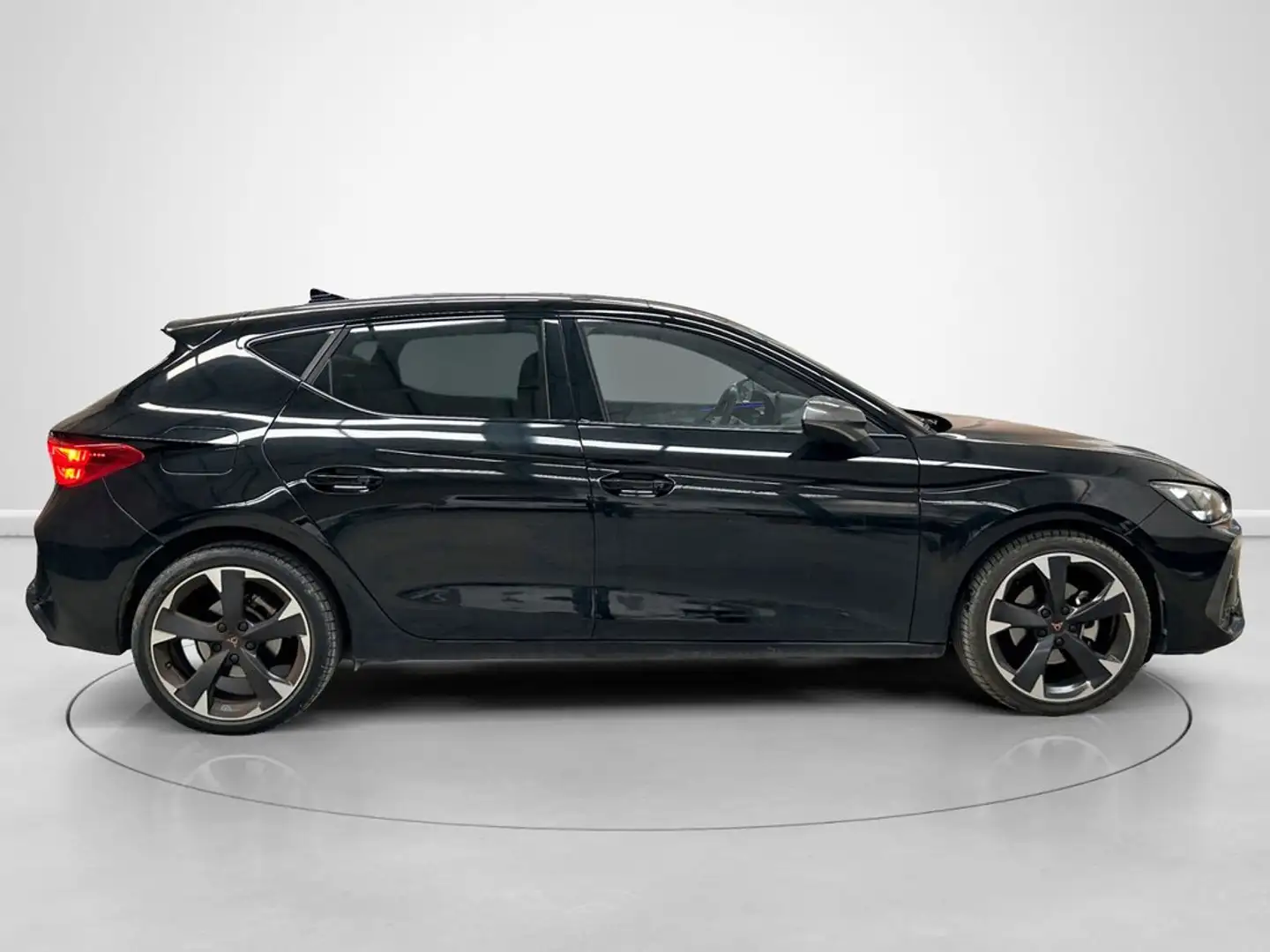 CUPRA Leon 1.5 eTSI 110 DSG Negro - 2