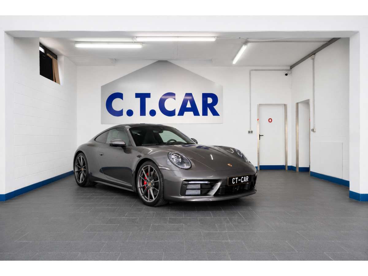 Porsche 992