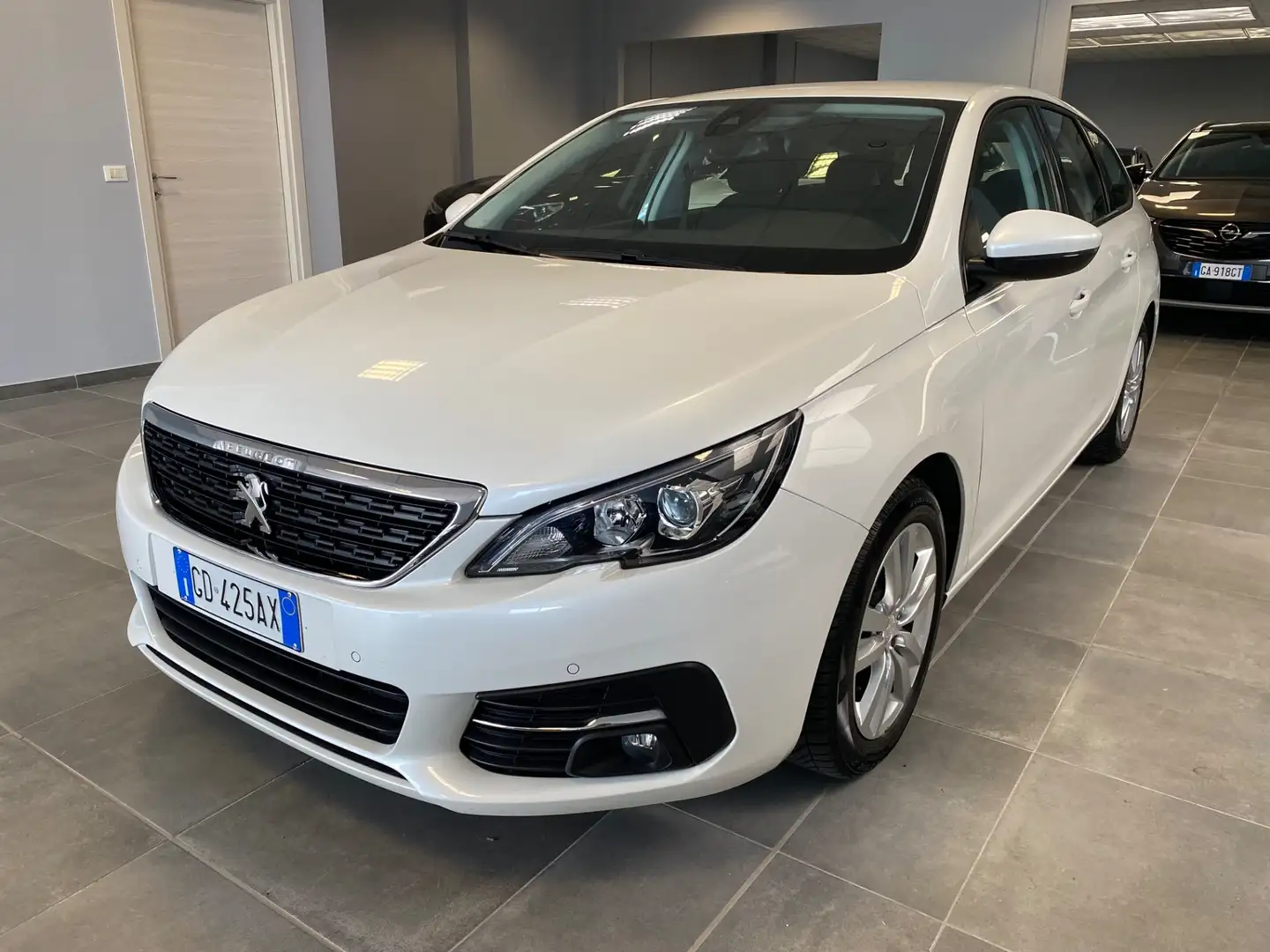 Peugeot 308 BlueHDi 130 S&S SW Business Blanc - 1