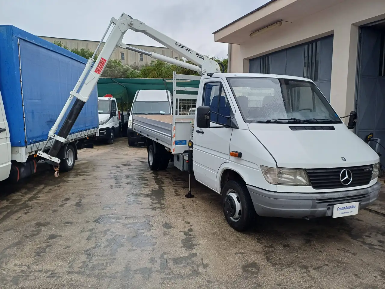 Mercedes-Benz Sprinter 412 TD "GRU E CASSONE 4 METRI", foto 6