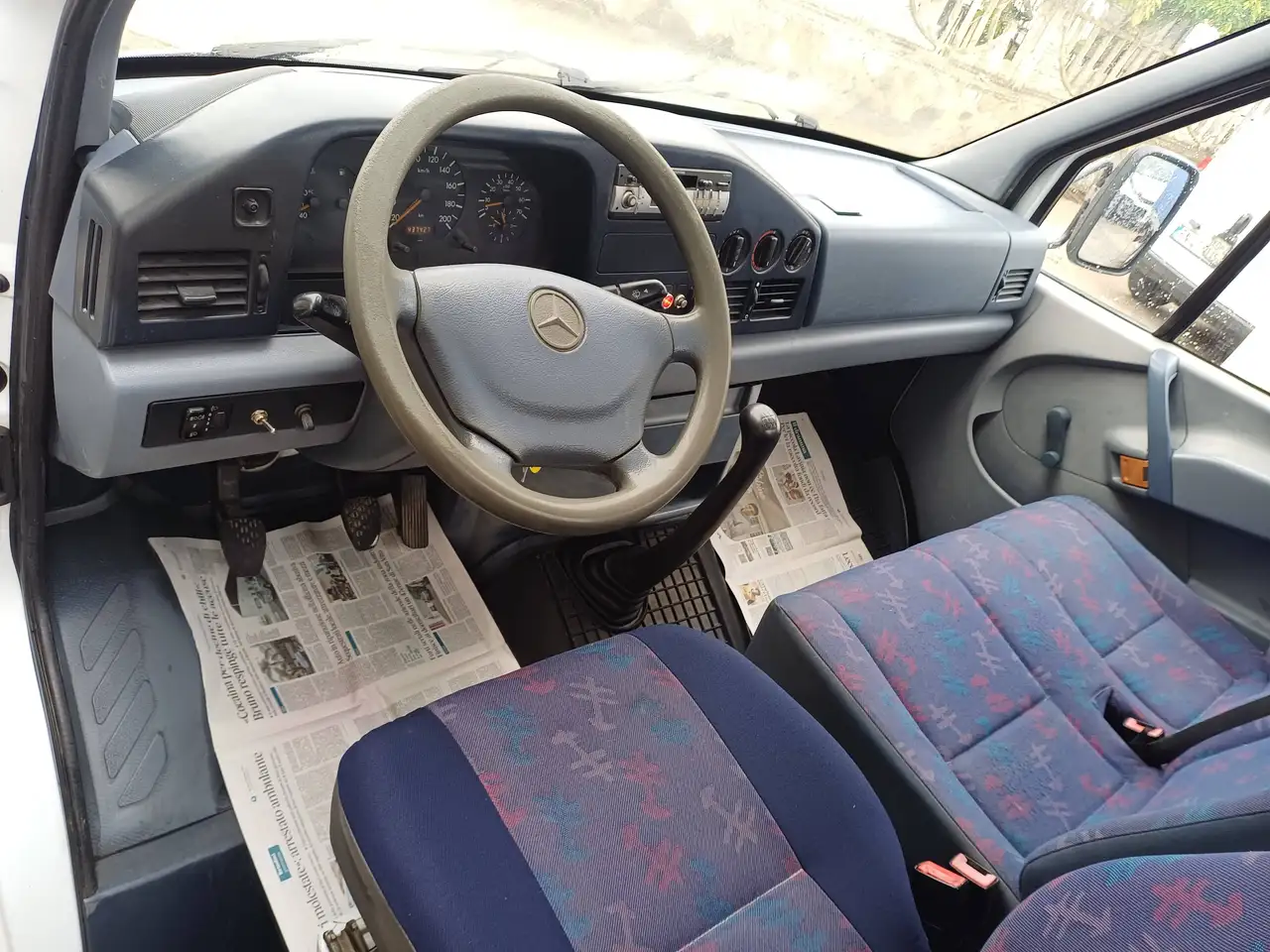 Mercedes-Benz Sprinter 412 TD "GRU E CASSONE 4 METRI", foto 11