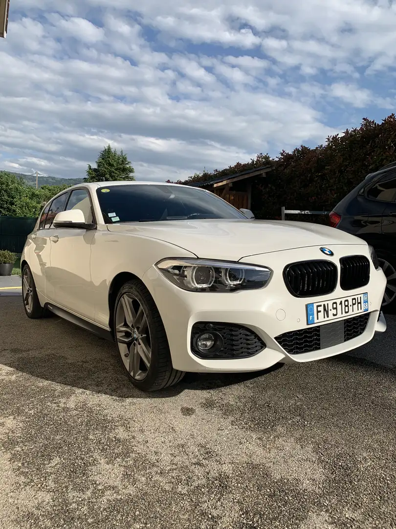 BMW 120 120d xDrive 190 ch M Sport A bijela - 1
