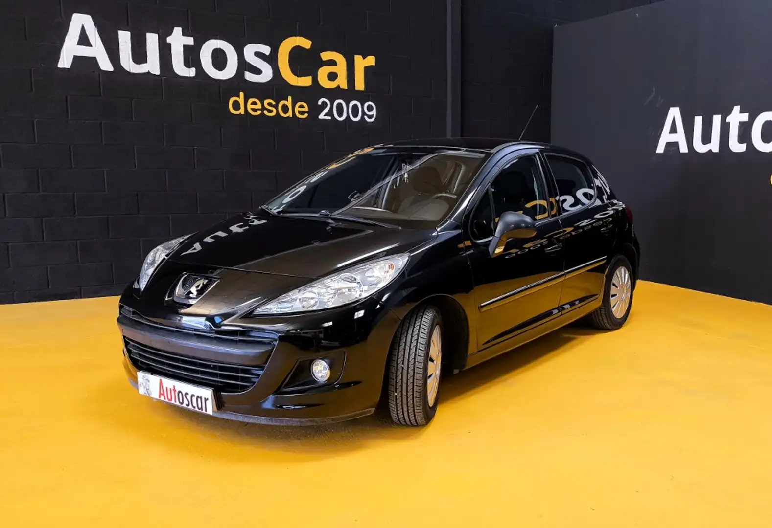 Peugeot 207 1.4i Active Schwarz - 2
