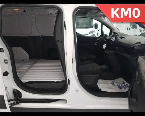 Peugeot Partner view 16
