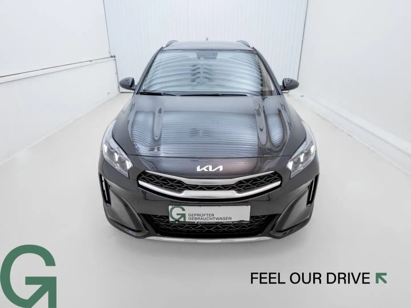 Kia XCeed /SILBER/1.5 TGDI 48V/DCT7/160 Schwarz - 2