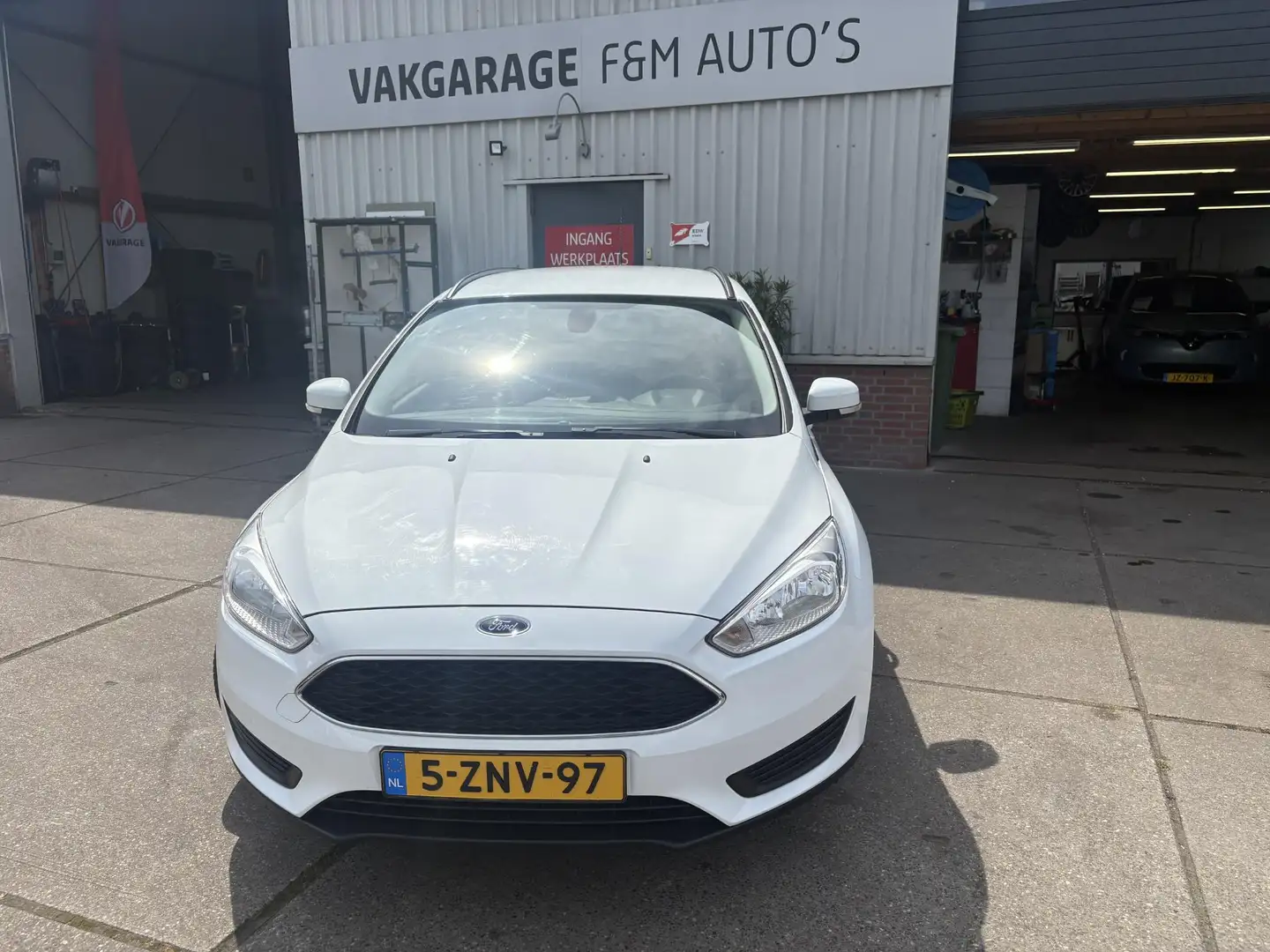 Ford Focus Wagon 1.0 Trend Edition Bianco - 2