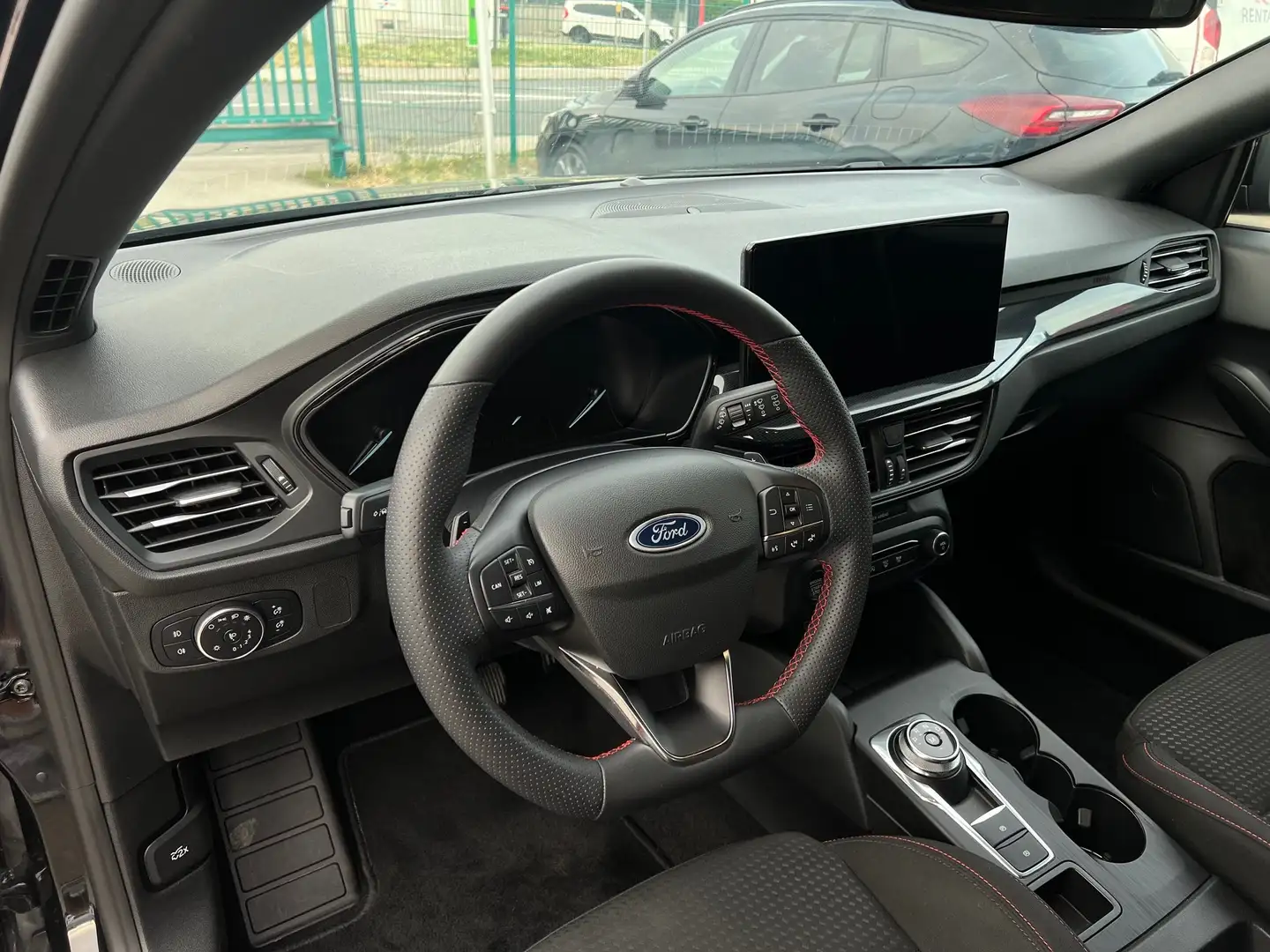 Ford Focus Turnier EcoBlue Aut. ST-Line/VOLL *ABVERKAUF* Schwarz - 2